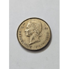 Moeda da África ocidental francesa 5 francos 1956