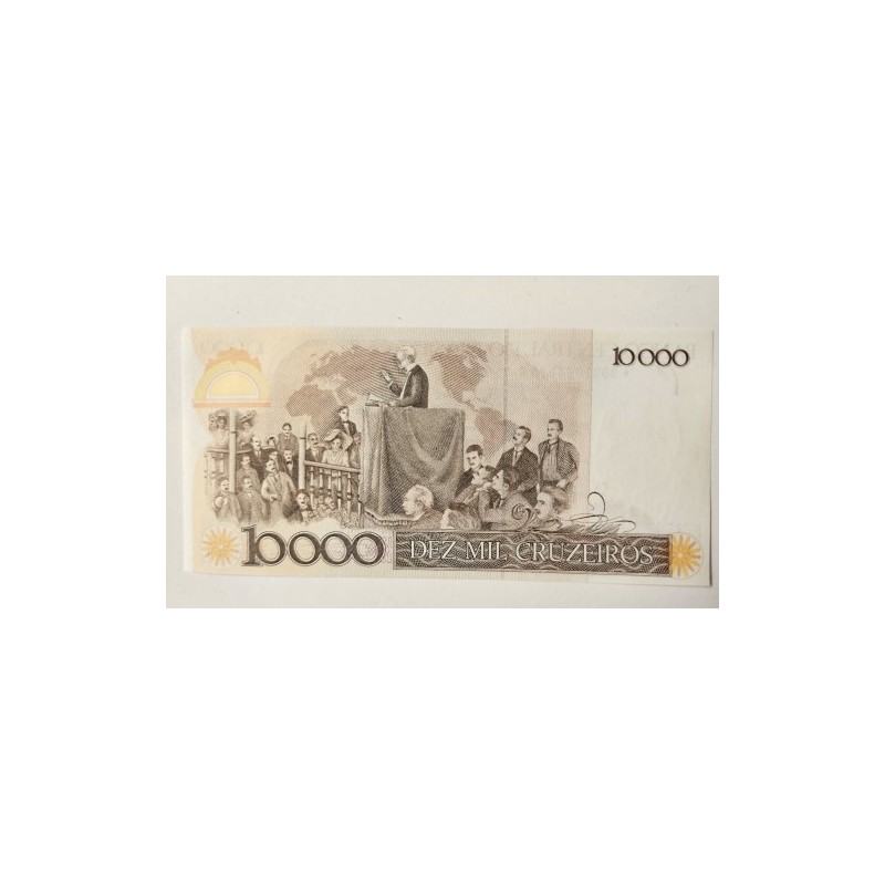Oportunidade imperdível para colecionadores exigentes! Venda de uma raríssima cédula de 10.000 cruzeiros do Brasil (1985), em es