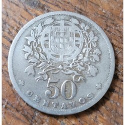 Moeda de Portugal 50 centavos 1944