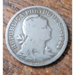 Moeda de Portugal 50 centavos 1944