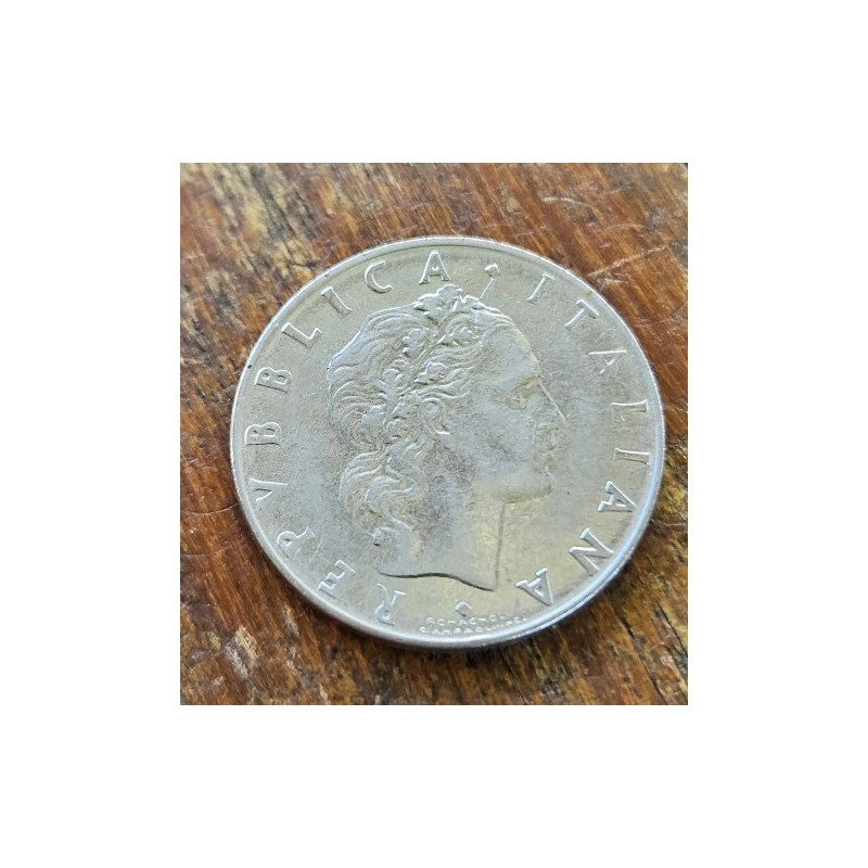 Moeda da Itália 50 liras 1967
