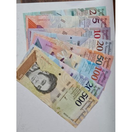 Lote 8 cédulas Venezuela 2018 de 2 a 500 bolivares FE