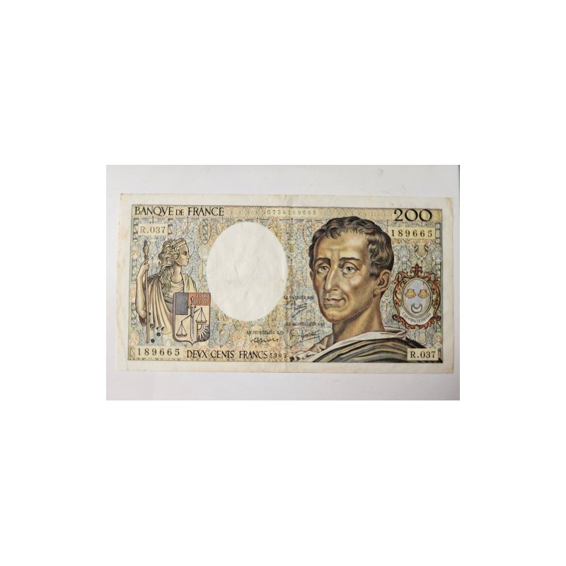 Venda de cédula de 200 francos franceses de 1985. Com a imagem de Montesquieu, item histórico para colecionadores de cédulas da