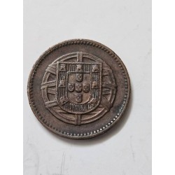 Adquira esta histórica moeda de 2 Centavos da República Portuguesa, datada de 1918. Uma peça autêntica de cobre, essencial para